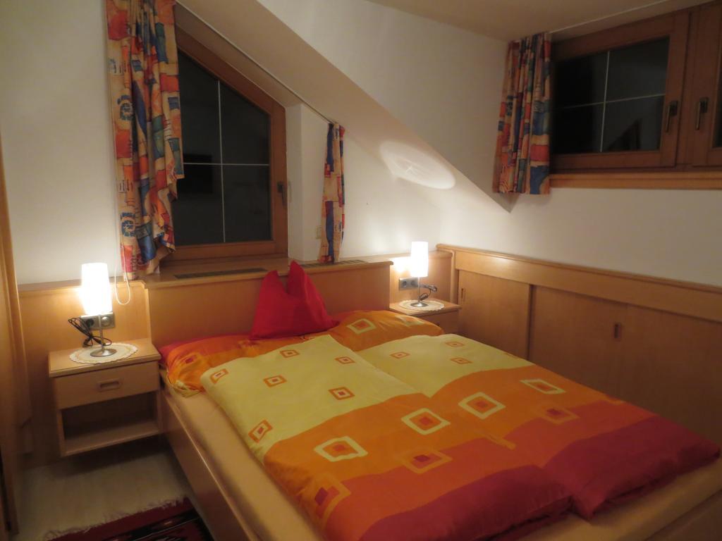 Apartments Penz Zellberg Rum bild